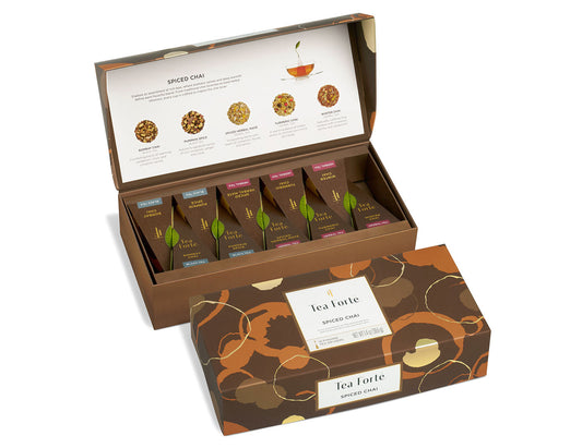 Spiced Chai - 10 Pirámides, caja abierta y cerrada | Tea Forté México